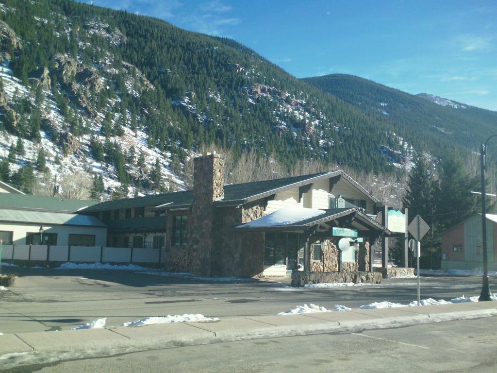 Motel Mountain