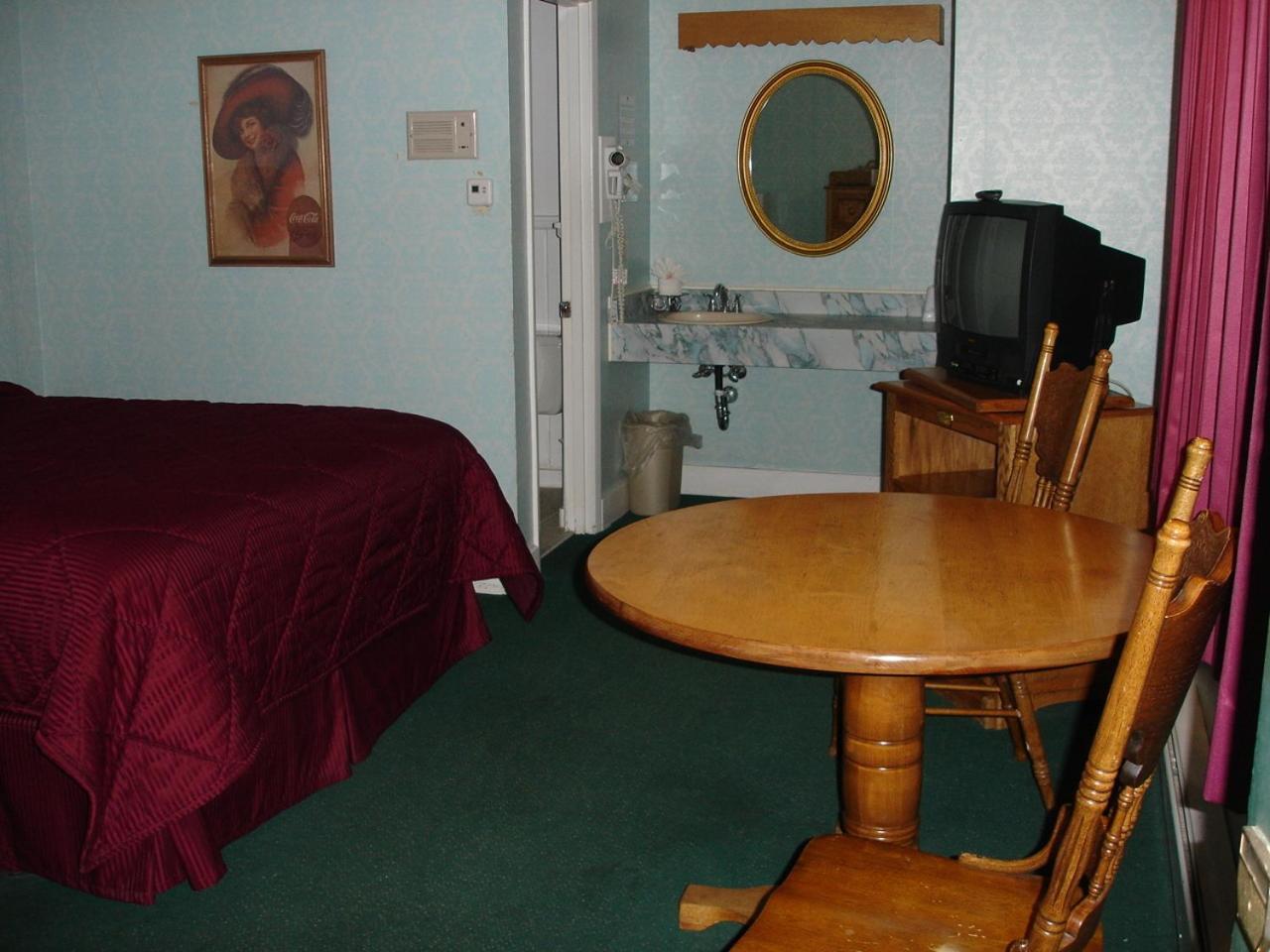Mountain Motel